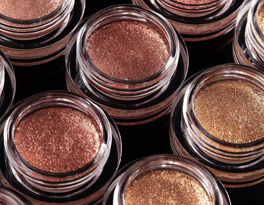 Luxury Makeup Products and Secure Checkout Tips Unveiled